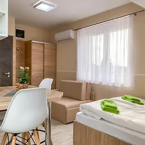 Aparthotel Fasor Vendeghaz, Szegedin