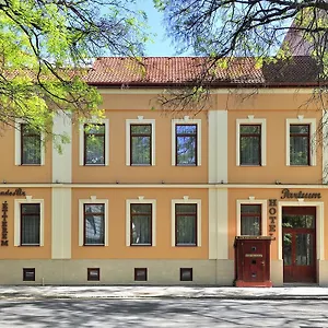 Hotel Partium, Szegedin